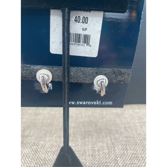 Swarovski Clip-On Crystal Earrings – Clear Cube Drop Beautiful - Picture 3 of 6
